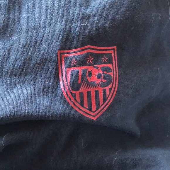 Workout top - Picture 4 of 5